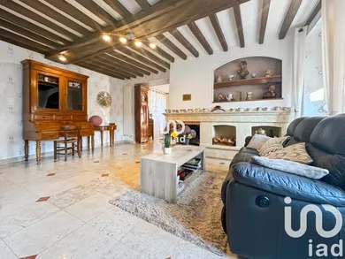 Longere in Les Bordes (89500)