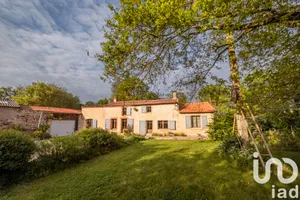 Traditional house at Montreverd (85260)