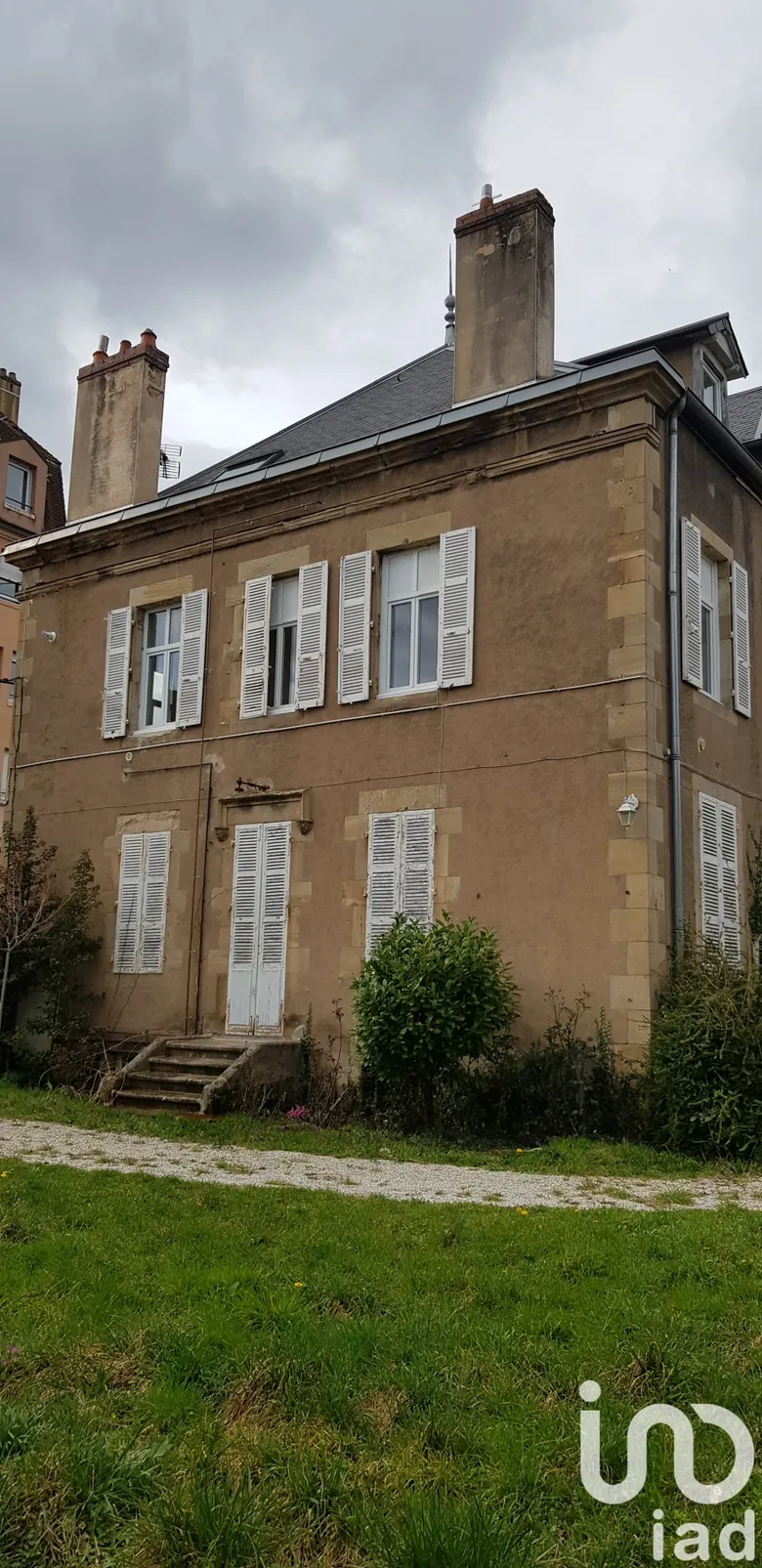 Maison 11 pièces 400 m² · à Autun · 400 m² · 235 000 €