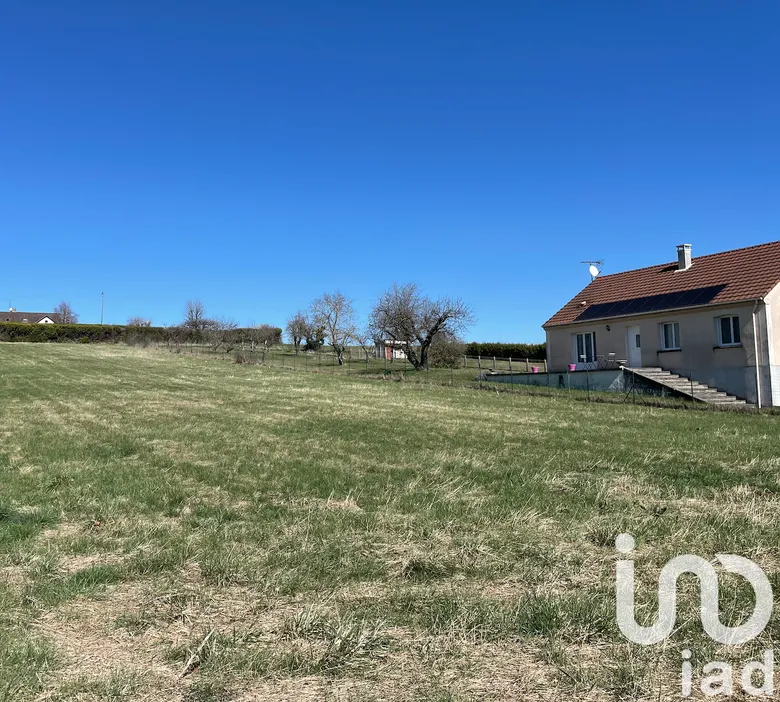Terrain à bâtir à Lézinnes (89160) · 49 000 €