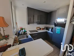 Apartment in Courbevoie (92400)