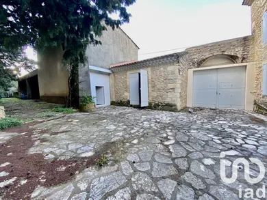 Townhouse in Aramon (30390)