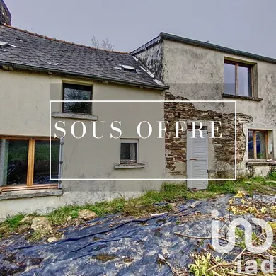 House at Uzel (22460)