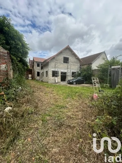 Traditional house at Cerisiers (89320)