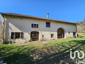 Maison de village à Haut-du-Them-Château-Lambert (70440)