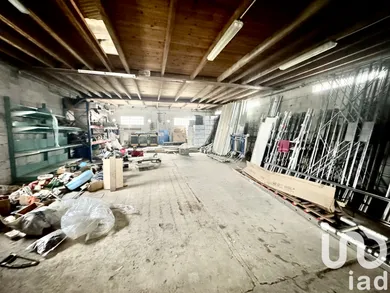 Immeuble à Magenta (51530)