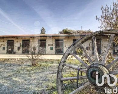 Horses property in Saint Cyr Sur Morin (77750)