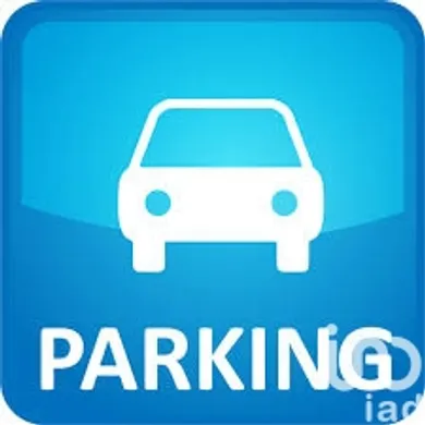 Parking at Meaux (77100)