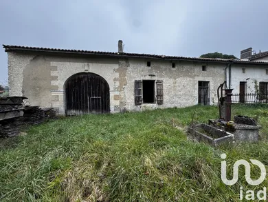 Grange à Pommiers-Moulons (17130)