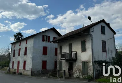 Maison traditionnelle à Cambo-les-Bains (64250)