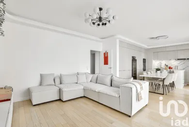 Apartment at Clichy (92110)