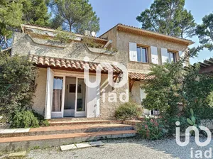 Maison traditionnelle à Carnoux-en-Provence (13470)