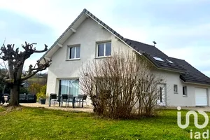 Traditional house in Parves (01300)