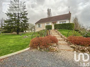 House at Cossaye (58300)