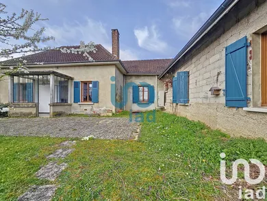 Maison de campagne à Sainte-Maure (10150)