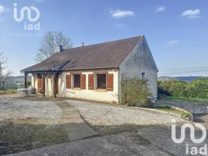 Traditional house at Château-Renard (45220)