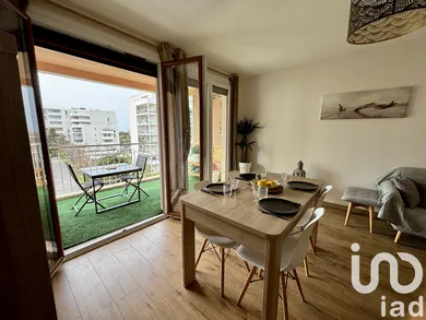 Apartment at Marseille (13008) — 3/13