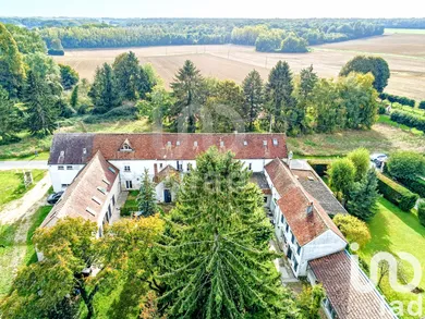 Domaine à Fontenay-Trésigny (77610)