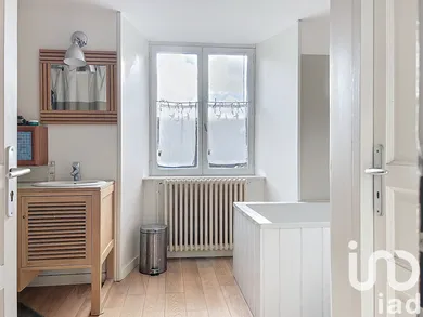 Townhouse at Dinan (22100)