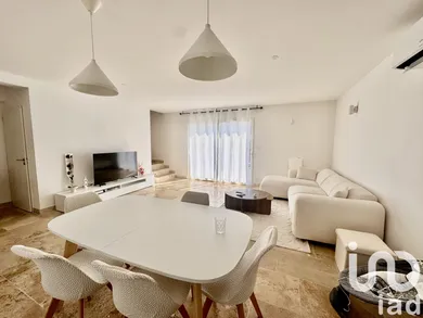 Traditional house at Marguerittes (30320)