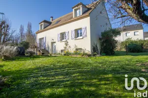 Maison traditionnelle à La Ville-du-Bois (91620)