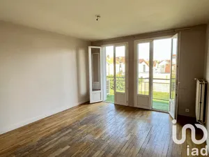 Apartment at Troyes (10000)