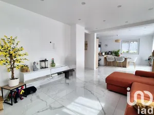 House in Bénouville (14970)