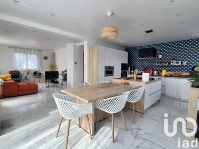 House at Bénouville (14970)