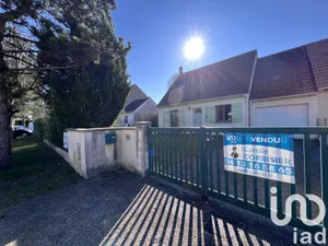 Maison traditionnelle à Neufmoutiers-en-Brie (77610)