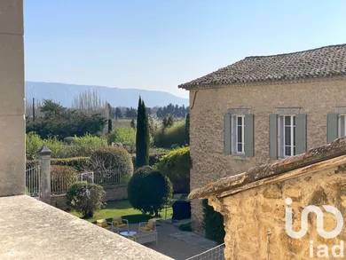Domain in L'Isle-sur-la-Sorgue (84800)