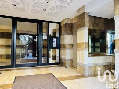 Apartment at Charenton-le-Pont (94220)