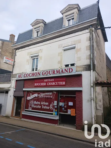 Townhouse at Gençay (86160)