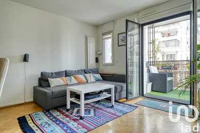 Apartment at Suresnes (92150)