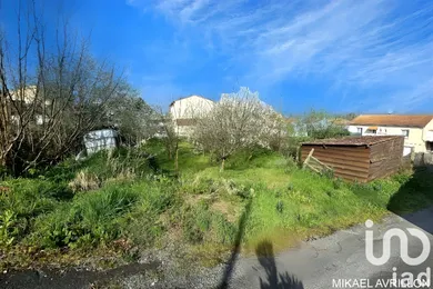 Terrain à bâtir à Mauges-sur-Loire (49410)