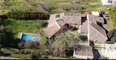 Architectural house at Malaucène (84340)