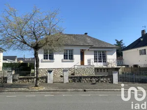 Maison traditionnelle à Évron (53600)