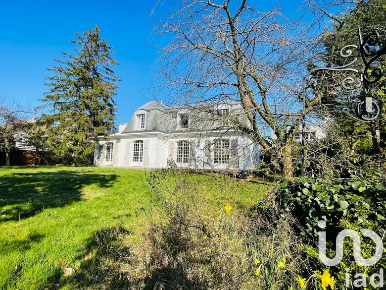 Maison 7 pièces 209 m² · à Chennevières-sur-Marne · 208,5 m² · 750 000 €