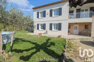 Maison traditionnelle à Montaren-et-Saint-Médiers (30700)