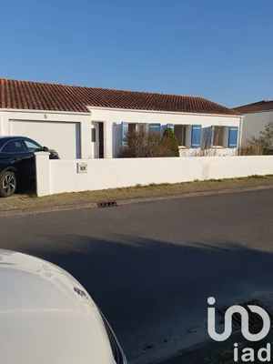 Maison traditionnelle à Châteauneuf (85710)