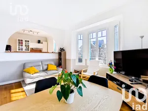 Apartment in Saint-Maur-des-Fossés (94210)