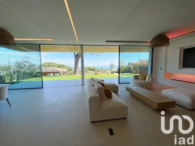 Architectural house at Sainte-Maxime (83120)