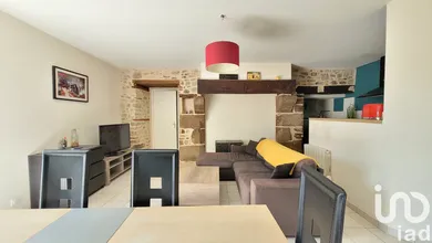 Apartment in Saint-Aubin-d'Aubigné (35250)
