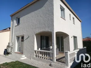 Traditional house at Palau-del-Vidre (66690)