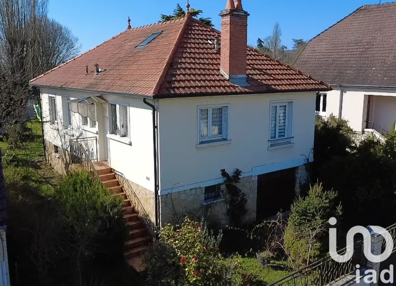 Maison 6 pièces 100 m² · à Saint-Amand-Montrond · 100 m² · 119 000 €