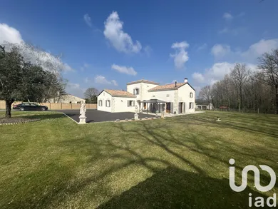 Maison à Mouthiers-sur-Boëme (16440)