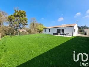 Traditional house at Romegoux (17250)