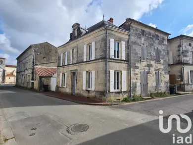 Townhouse at Saint-Porchaire (17250)