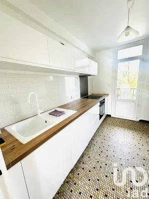 Apartment at Talence (33400)