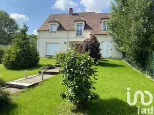 Maison traditionnelle à Rieux (60870)