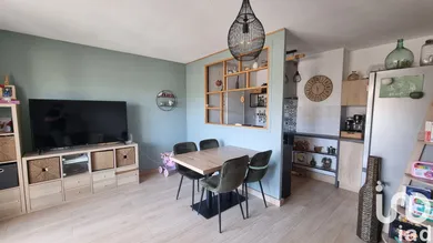 Apartment in Châteaurenard (13160)